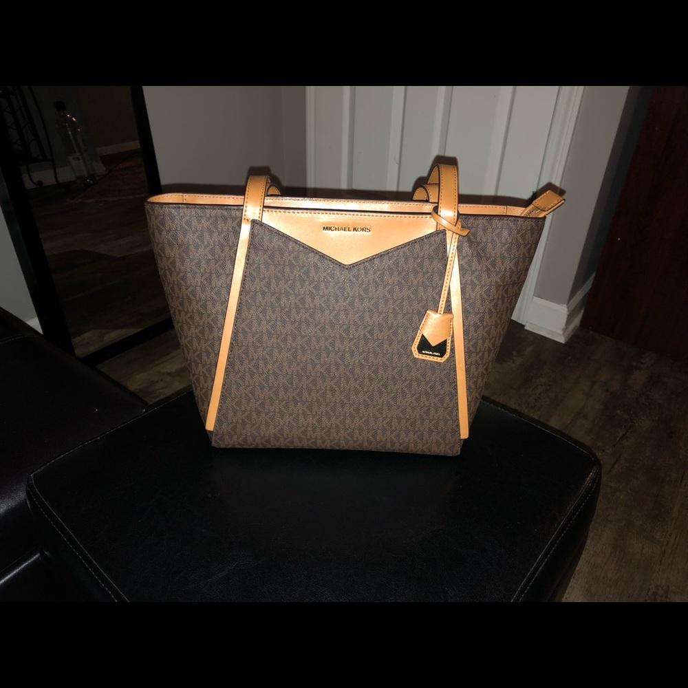 Authentic Micheal Kors Handbag